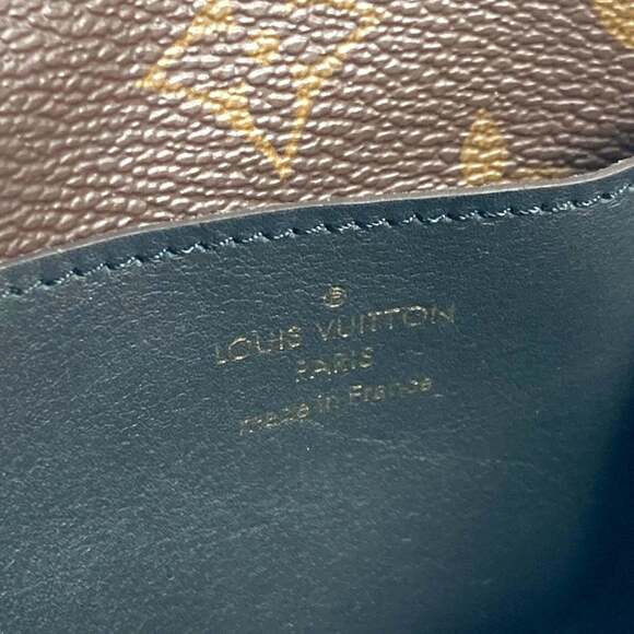 LOUIS VUITTON Authentic Brown Monogram Canvas Pouch - Picture 9 of 16